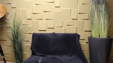 Antoniovalentinidiamond  10-08-2021 video lickfinger